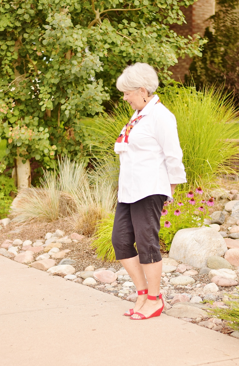 Chic capris hot sale