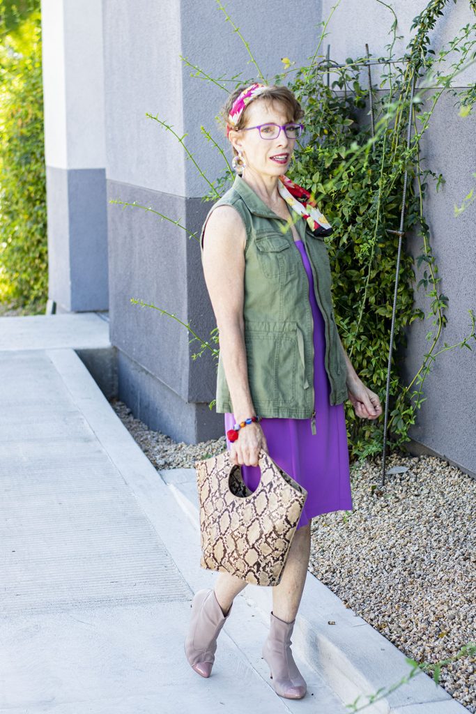 5 Different Green Vest Outfit Ideas for Women over 50