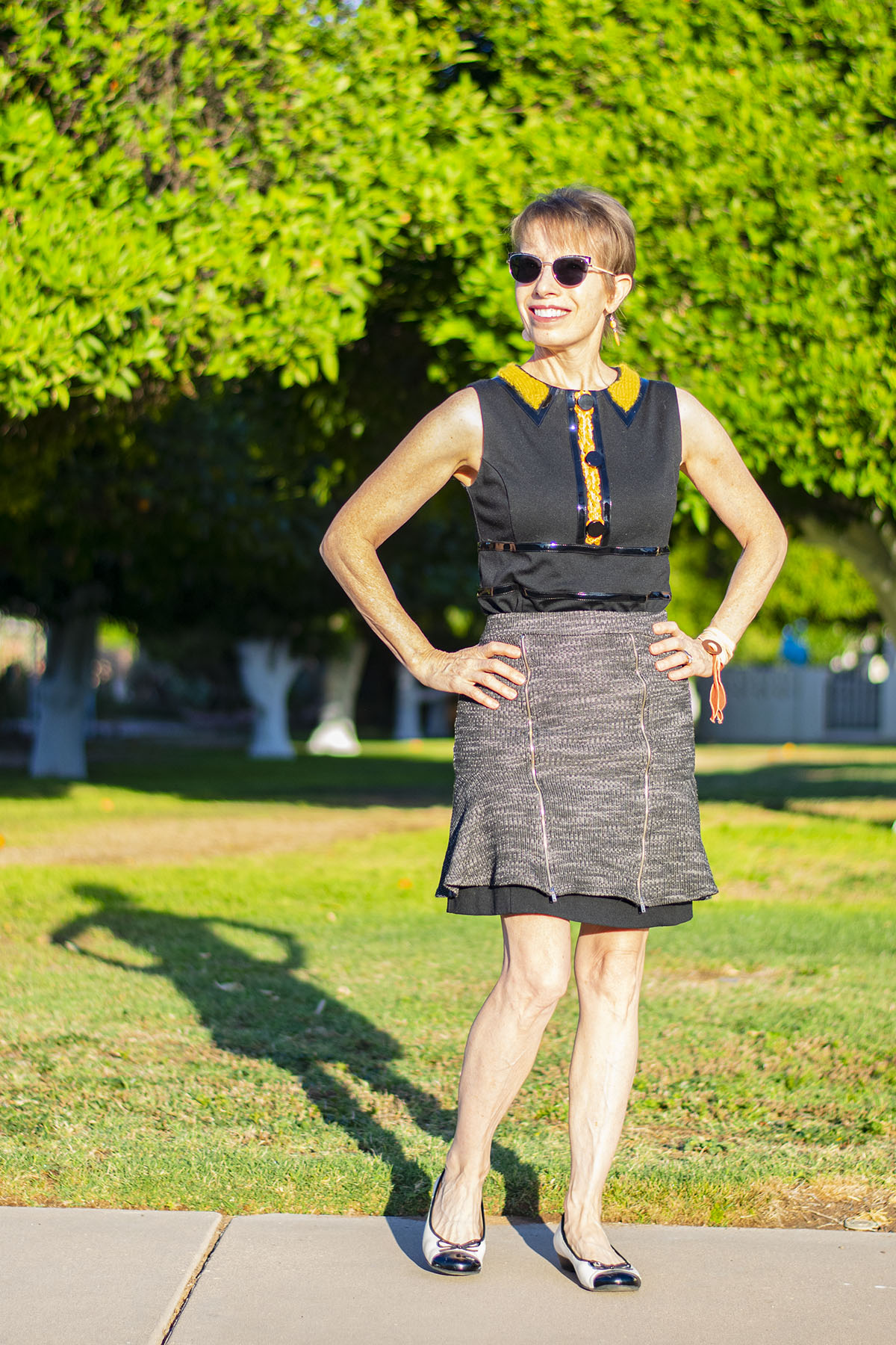 How to Wear a Short Skirt Modestly