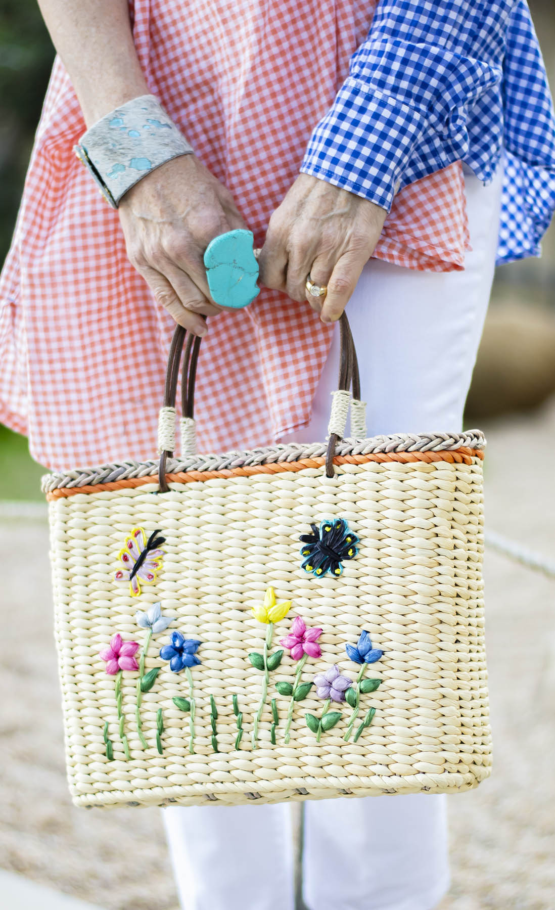 Straw bag with personality