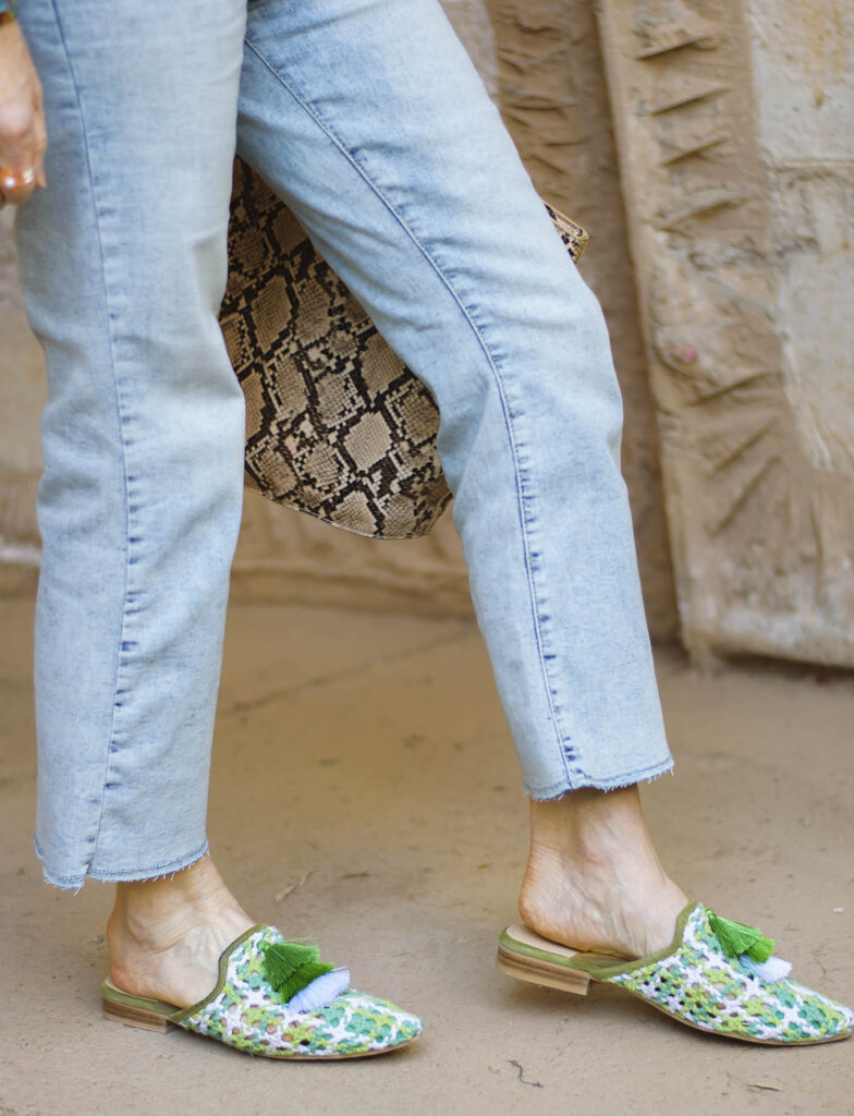 Light blue jeans and mules