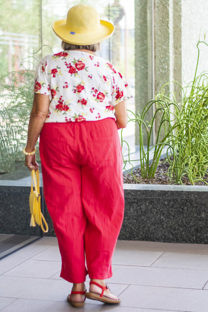 Over 70-how to wear wide leg cropped pants